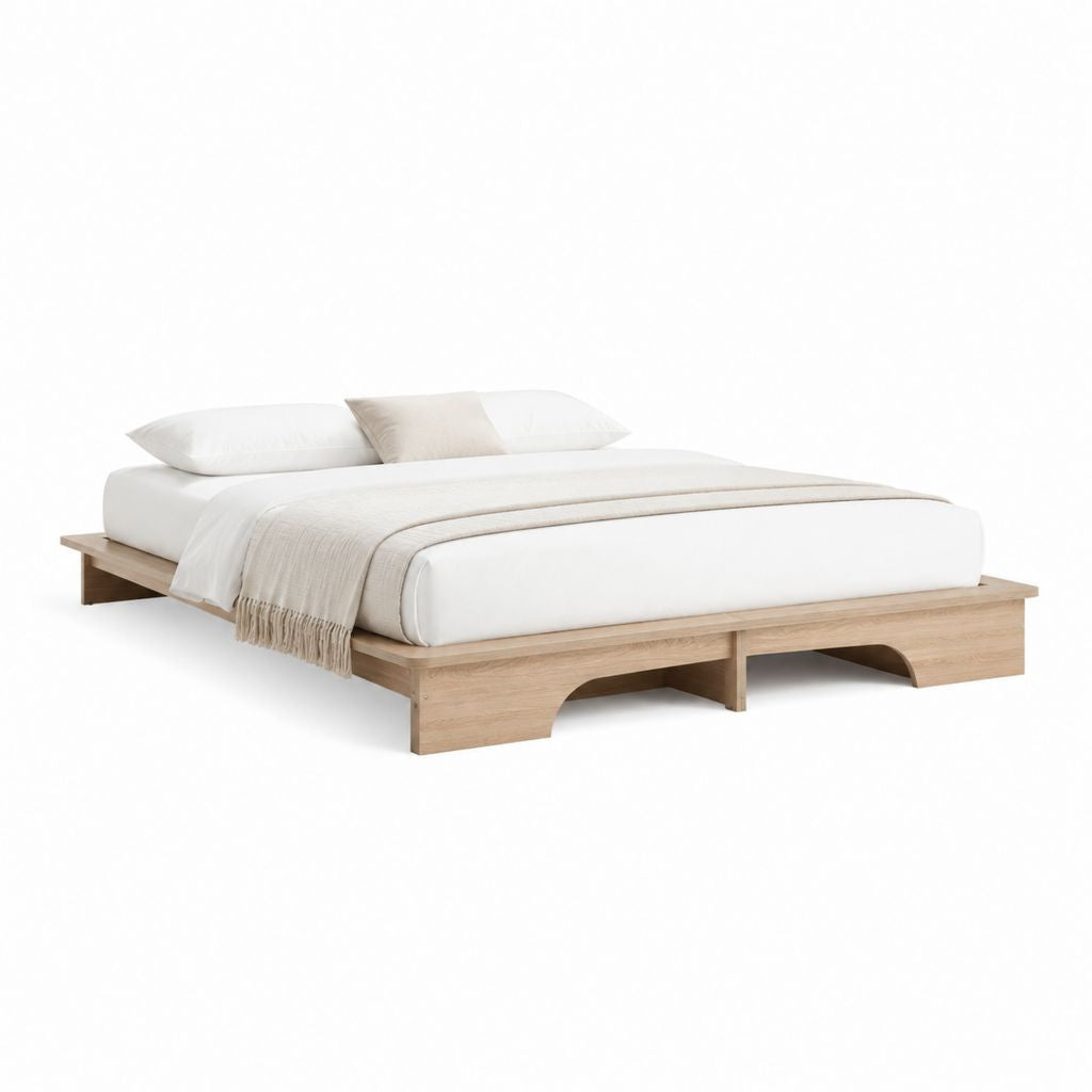 Lit plateforme 160 x 200 cm chêne clair en panneaux MDF avec cadre bas